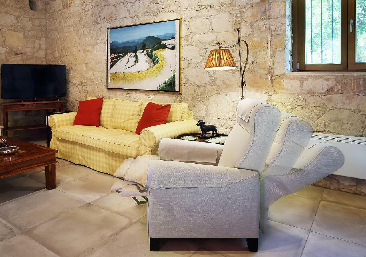 Kantara House - A Rural Retreat Of Comfort & Class! Arsos Exterior photo